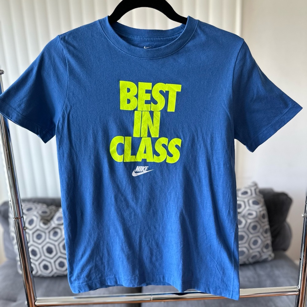 The Nike Tee Boys Blue Seamless T-Shirt   Size L